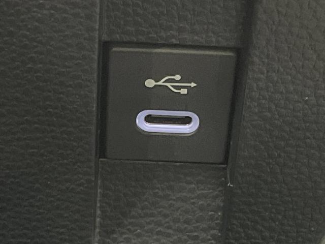 カローラツーリング ハイブリッド ダブルバイビー 10型ナビ バックカメラ 衝突被害軽減システム レーダークルーズ 禁煙車 ハーフレザーシート スマートキー LEDヘッド ETC2.0 純正17インチアルミ オートハイビーム オートライト(35枚目)