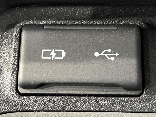 シエンタ ハイブリッドＺ　両側電動ドア　全周囲カメラ　衝突被害軽減システム　レーダークルーズ　禁煙車　ドラレコ　コーナーセンサー　スマートキー　ＬＥＤヘッド　ＥＴＣ２．０　純正１５インチアルミ　車線逸脱警報　オートライト（38枚目）