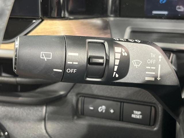 オーラ Ｇ　レザーエディション　メーカー９型ナビ　全周囲カメラ　ＢＯＳＥサウンド　衝突被害軽減システム　レーダークルーズ　禁煙車　レザーシート　ドラレコ　コーナーセンサー　スマートキー　ＬＥＤヘッド　ＥＴＣ２．０　純正１７インチＡＷ（35枚目）