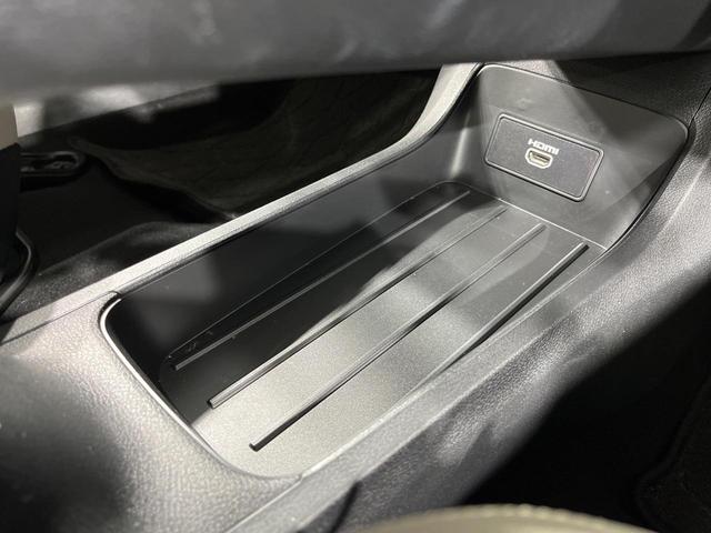 オーラ Ｇ　レザーエディション　メーカー９型ナビ　全周囲カメラ　ＢＯＳＥサウンド　衝突被害軽減システム　レーダークルーズ　禁煙車　レザーシート　ドラレコ　コーナーセンサー　スマートキー　ＬＥＤヘッド　ＥＴＣ２．０　純正１７インチＡＷ（47枚目）