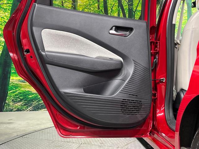 オーラ Ｇ　レザーエディション　メーカー９型ナビ　全周囲カメラ　ＢＯＳＥサウンド　衝突被害軽減システム　レーダークルーズ　禁煙車　レザーシート　ドラレコ　コーナーセンサー　スマートキー　ＬＥＤヘッド　ＥＴＣ２．０　純正１７インチＡＷ（60枚目）