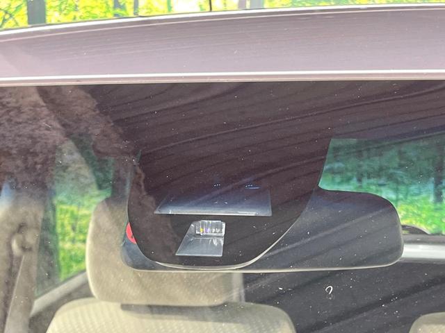 �y�V�e�B�u���[�L�A�N�e�B�u�V�X�e���z�ᑬ���s���ɑO���̎ԗ�����F�����A�Փ˂������Ȏ��͌x��ƃu���[�L�ŏՓˉ���Ɣ�Q�y�����A�V�X�g�B�����S�Ƀh���C�u�����y���݂��������܂��B