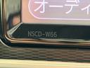 Ｃ　Ｇ　ＳＡＩＩ　バックカメラ　衝突軽減装置　禁煙車　コーナーセンサー　スマートキー　ＥＴＣ　オートライト　オートエアコン　Ｂｌｕｅｔｏｏｔｈ再生　ＣＤ／ＤＶＤ再生　フルセグ　革巻きステアリング　ステアリングスイッチ（52枚目）