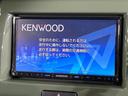 ハスラー Ｊスタイル　ＳＤナビ　バックカメラ　衝突軽減　禁煙車　スマートキー　ＨＩＤヘッドライト　ＥＴＣ　オートエアコン　ＣＤ再生　スマートキー　２トーン　オートライト　アイドリングストップ　ベンチシート　アームレスト（4枚目）