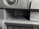 Ｊスタイル　ＳＤナビ　バックカメラ　衝突軽減　禁煙車　スマートキー　ＨＩＤヘッドライト　ＥＴＣ　オートエアコン　ＣＤ再生　スマートキー　２トーン　オートライト　アイドリングストップ　ベンチシート　アームレスト（34枚目）