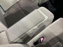 Ｌ　ＳＤナビ　禁煙車　ＥＴＣ　Ｂｌｕｅｔｏｏｔｈ　ＣＤ／ＤＶＤ再生　キーレスエントリー　アイドリングストップ　電動格納ミラー　ベンチシート　アームレスト　プライバシーガラス（40枚目）