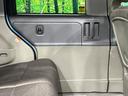 Ｌ　ＳＤナビ　禁煙車　ＥＴＣ　Ｂｌｕｅｔｏｏｔｈ　ＣＤ／ＤＶＤ再生　キーレスエントリー　アイドリングストップ　電動格納ミラー　ベンチシート　アームレスト　プライバシーガラス（47枚目）