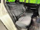 後部座席も気になるようなキズ・汚れやへたり等、大きなダメージはなく、良好な状態です。