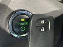 プリウス Ｓツーリングセレクション　ＳＤナビ　バックカメラ　禁煙車　コーナーセンサー　スマートキー　ＨＩＤヘッド　ビルトインＥＴＣ　オートライト　オートエアコン　Ｂｌｕｅｔｏｏｔｈ　ＣＤ（6枚目）
