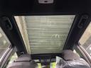 【大型サンルーフ】車内の解放感が一気に上がる大型のパノラマルーフ!季節を問わず開放的で快適なドライブをお楽しみいただけます。流通量も少なく希少価値の高い人気の装備です♪
