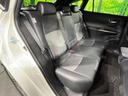 後部座席も気になるようなキズ・汚れやへたり等、大きなダメージはなく、良好な状態です。