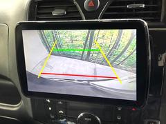 【バックカメラ】駐車時に後方がリアルタイム映像で確認できます。大型商業施設や立体駐車場での駐車時や、夜間のバック時に大活躍！運転スキルに関わらず、今や必須となった装備のひとつです！ 4