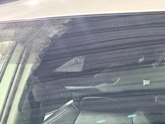 【プリクラッシュセーフティ】前方の車両等を検知し、衝突しそうな時は警報で注意を促し、ブレーキを踏む力をサポート。ブレーキを踏めなかった場合は衝突被害軽減ブレーキが作動、衝突回避をサポートします。 3