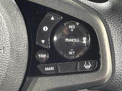 �ڥ����ץƥ��֥��롼������ȥ�����۹�®ƻϩ�Ǥ�Ĺ��Υ���Ԥ��ڤˡ�����ư��®�٤��ݤĥ��롼������ȥ����뤬�����ͷڸ������ƥ��Ϣ�Ȥ��������μ�ξ���Τ��Ƽִ֤��ݤĤ褦��®��Ĵ�ᤷ�Ƥ���ޤ����� 6