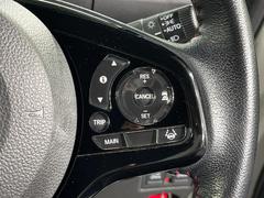 �ڥ����ץƥ��֥��롼������ȥ�����۹�®ƻϩ�Ǥ�Ĺ��Υ���Ԥ��ڤˡ�����ư��®�٤��ݤĥ��롼������ȥ����뤬�����ͷڸ������ƥ��Ϣ�Ȥ��������μ�ξ���Τ��Ƽִ֤��ݤĤ褦��®��Ĵ�ᤷ�Ƥ���ޤ����� 7