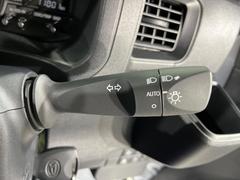 �ڥ����ȥ饤�ȡۼ�������뤵�˱����Ƽ�ư�ǥإåɥ饤�Ȥ��������������Ǥ��뵡ǽ�Ǥ����饤�Ȥ��դ�˺�졦�ä�˺��ʤɤ�̵���ʤꡢ��������ͼ�������Ԥ�¿����ȥ�ͥ��̲���������Ǥ��͢� 5