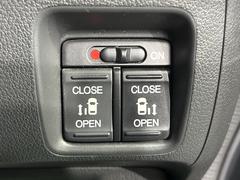 ��ξ¦�ѥ���饤�ɥɥ��ۥ��ޡ��ȥ����䱿ž�ʤΥ����å��Ǹ���ξ¦���饤�ɥɥ��γ��Ĥ���ǽ����ư�������Ϥ�����ƥɥ��򳫤���ɬ�פ�̵���������ʤ����ͤǤ��ñ�˳����Ĥ�Ǥ���Ŭ�Ǥ��� 3