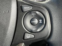 �ڥ����ץƥ��֥��롼������ȥ�����۹�®ƻϩ�Ǥ�Ĺ��Υ���Ԥ��ڤˡ�����ư��®�٤��ݤĥ��롼������ȥ����뤬�����ͷڸ������ƥ��Ϣ�Ȥ��������μ�ξ���Τ��Ƽִ֤��ݤĤ褦��®��Ĵ�ᤷ�Ƥ���ޤ����� 7