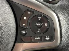 �ڥ����ץƥ��֥��롼������ȥ�����۹�®ƻϩ�Ǥ�Ĺ��Υ���Ԥ��ڤˡ�����ư��®�٤��ݤĥ��롼������ȥ����뤬�����ͷڸ������ƥ��Ϣ�Ȥ��������μ�ξ���Τ��Ƽִ֤��ݤĤ褦��®��Ĵ�ᤷ�Ƥ���ޤ����� 6