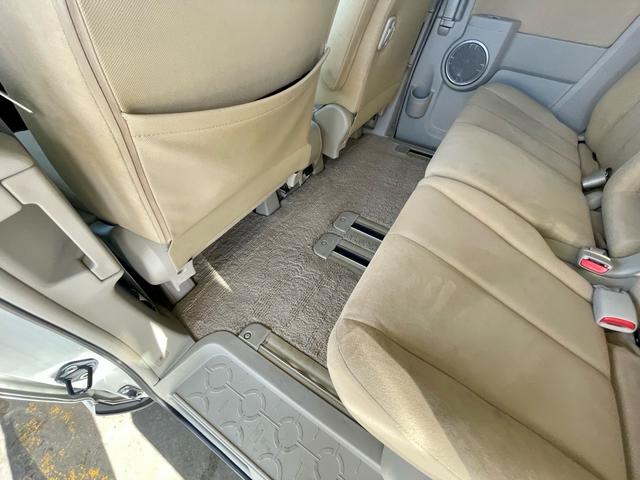 デリカD:5 G プレミアム ブルバー 純正ナビ カロッツェリア後席モニター 両側パワースライドドア スマートキー パワーバックドア 社外ホイール ATホワイトレタータイヤ 社外ルーフラック(27枚目)