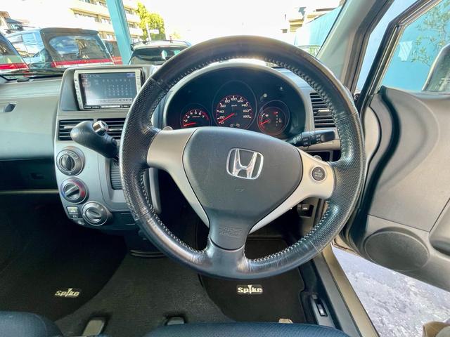 モビリオスパイク ＡＵ　スーリールーフラック　両側スライドドア　純正ナビ　ＥＴＣ（11枚目）