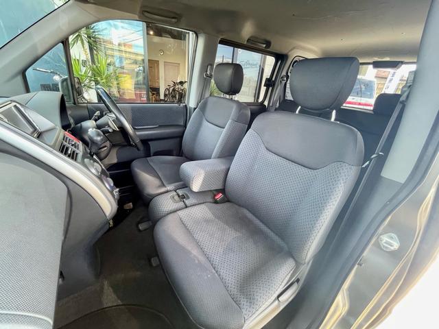 モビリオスパイク ＡＵ　スーリールーフラック　両側スライドドア　純正ナビ　ＥＴＣ（17枚目）