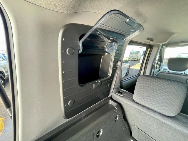 モビリオスパイク ＡＵ　スーリールーフラック　両側スライドドア　純正ナビ　ＥＴＣ（29枚目）