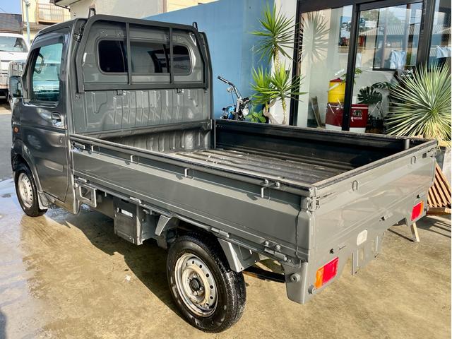 キャリイトラック ＫＣエアコン・パワステ　オートマ　オールペイント　社外オーディオ（6枚目）