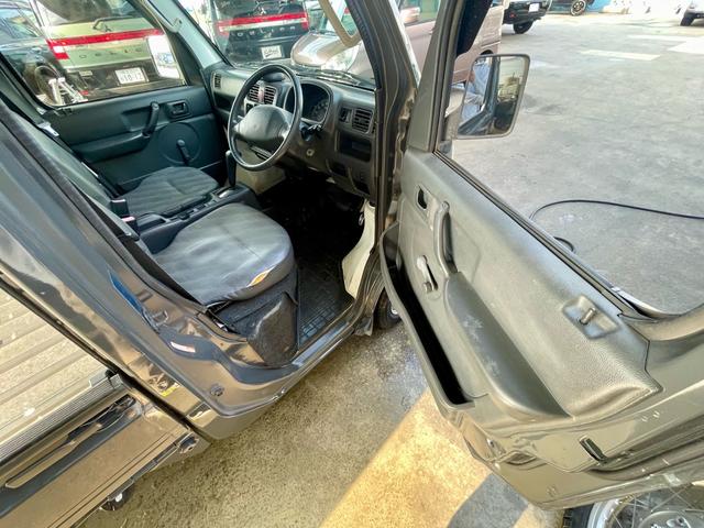 キャリイトラック ＫＣエアコン・パワステ　オートマ　オールペイント　社外オーディオ（7枚目）