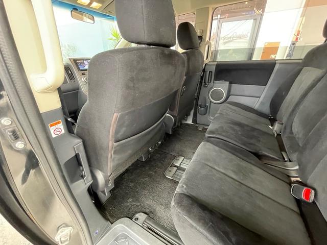 デリカD:5 G パワーパッケージ 社外ナビTV バックカメラ ETC スマートキー 両側パワースライドドア 18インチ アルミホイール 8人乗り 4WD(29枚目)