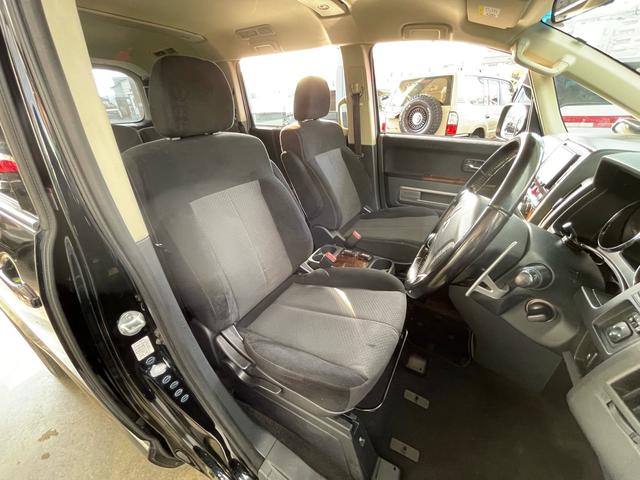 デリカＤ：５ 　ワンオーナー　社外ナビＴＶ　ＥＴＣ　バックカメラ　　フロントバンパープロテクター　ルーフキャリア　両側パワースライドドア（9枚目）