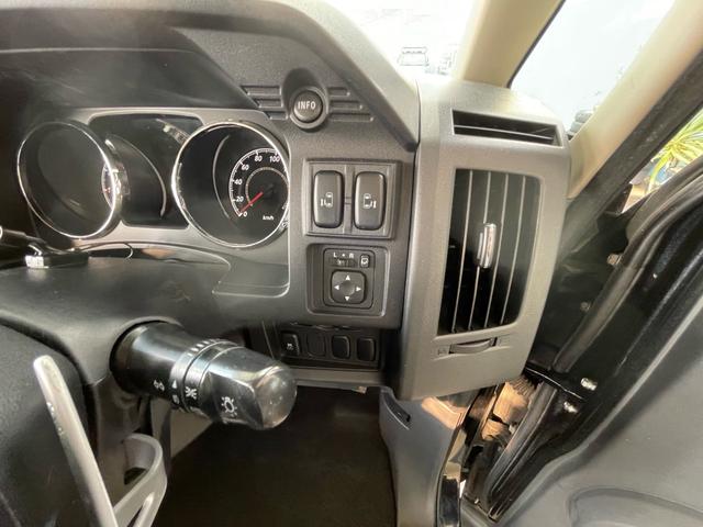 デリカＤ：５ 　ワンオーナー　社外ナビＴＶ　ＥＴＣ　バックカメラ　　フロントバンパープロテクター　ルーフキャリア　両側パワースライドドア（11枚目）