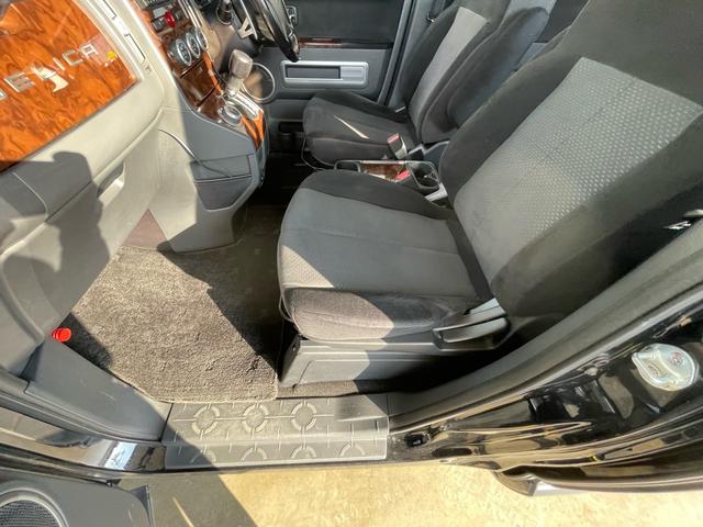 デリカＤ：５ 　ワンオーナー　社外ナビＴＶ　ＥＴＣ　バックカメラ　　フロントバンパープロテクター　ルーフキャリア　両側パワースライドドア（18枚目）