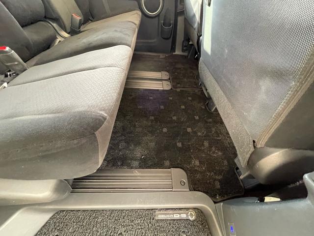 デリカＤ：５ 　ワンオーナー　社外ナビＴＶ　ＥＴＣ　バックカメラ　　フロントバンパープロテクター　ルーフキャリア　両側パワースライドドア（28枚目）