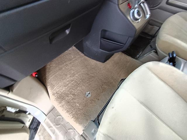 デリカＤ：５ Ｇ　プレミアム　純正ナビＴＶ　後席モニター　バックカメラ　ＥＴＣ　両側パワースライドドア　ロックフォードサウンド　４ＷＤ　左リアドア電動ステップ　パワーリアゲート　スマートキー　フォグライト　純正アルミホイール（26枚目）