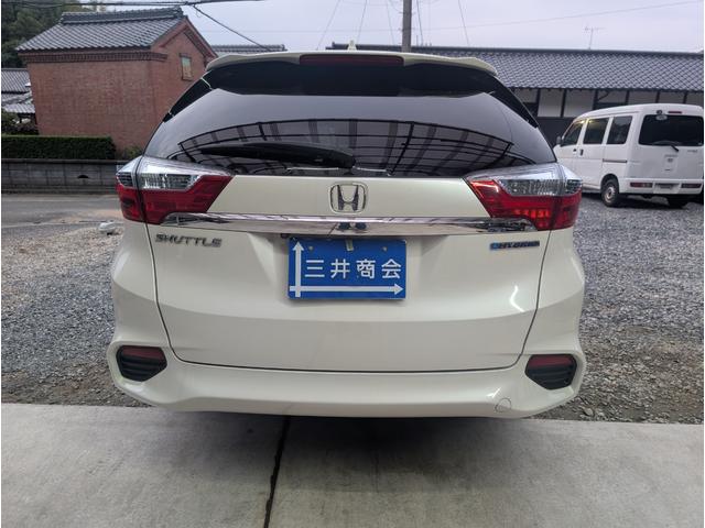 シャトル ハイブリッド　ホンダセンシング　禁煙車　フルセグナビ　ＤＶＤ再生　Ｂｌｕｅｔｏｏｔｈ　ＥＴＣ　バックカメラ　スマートキー　プッシュスタート　社外１６インチアルミ　ＨＩＤヘッドライト（14枚目）