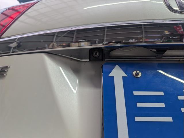 シャトル ハイブリッド　ホンダセンシング　禁煙車　フルセグナビ　ＤＶＤ再生　Ｂｌｕｅｔｏｏｔｈ　ＥＴＣ　バックカメラ　スマートキー　プッシュスタート　社外１６インチアルミ　ＨＩＤヘッドライト（20枚目）