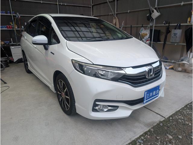シャトル ハイブリッド　ホンダセンシング　禁煙車　フルセグナビ　ＤＶＤ再生　Ｂｌｕｅｔｏｏｔｈ　ＥＴＣ　バックカメラ　スマートキー　プッシュスタート　社外１６インチアルミ　ＨＩＤヘッドライト（32枚目）