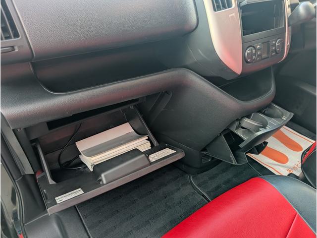 セレナ ハイウェイスター Vセレクション ナビ TV DVD Bluetooth 両側パワースライドドア バックカメラ ETC スマートキー2個 禁煙車 HIDヘッドライト フリップダウンモニター 8人乗り(25枚目)