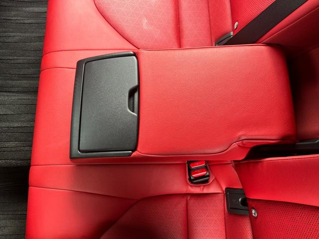 カムリ WSブラックエディション JBLサウンド 前席パワーシート 赤本革シート CarPlay Bluetooth クリアランスソナー LEDライト シートヒーター スマートキー キーレス クルコン 特別仕様車 禁煙車(22枚目)