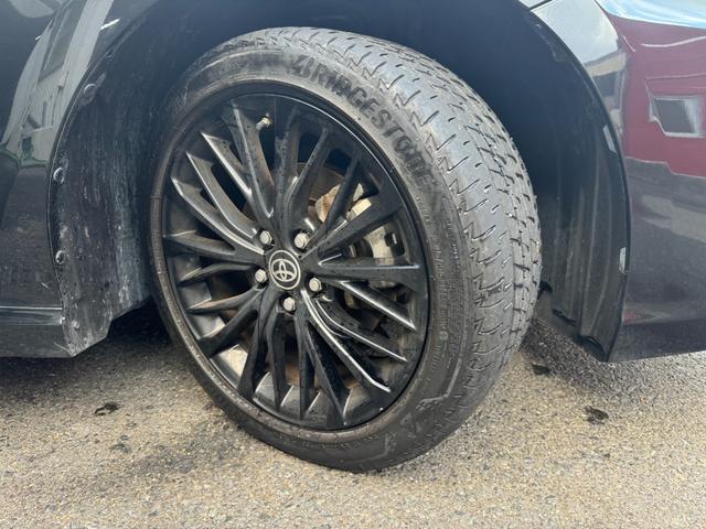 カムリ WSブラックエディション JBLサウンド 前席パワーシート 赤本革シート CarPlay Bluetooth クリアランスソナー LEDライト シートヒーター スマートキー キーレス クルコン 特別仕様車 禁煙車(57枚目)