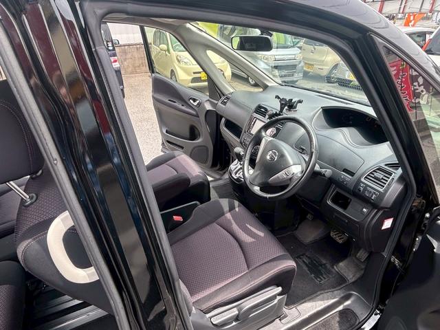 セレナ ハイウェイスター　電格Ｍ　ＡＵＸ　ＵＳＢ　禁煙　運転席エアバッグ　Ａライト　横滑り防止システム　両側スライドドア　ナビ　パワーウインドウ　ＥＴＣ　オートエアコン　パワステ　ＡＢＳ　キーレス　インテリジェントキ　ＷＳＲＳ（15枚目）