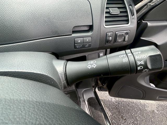 セレナ ハイウェイスター　電格Ｍ　ＡＵＸ　ＵＳＢ　禁煙　運転席エアバッグ　Ａライト　横滑り防止システム　両側スライドドア　ナビ　パワーウインドウ　ＥＴＣ　オートエアコン　パワステ　ＡＢＳ　キーレス　インテリジェントキ　ＷＳＲＳ（32枚目）
