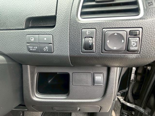 セレナ ハイウェイスター　電格Ｍ　ＡＵＸ　ＵＳＢ　禁煙　運転席エアバッグ　Ａライト　横滑り防止システム　両側スライドドア　ナビ　パワーウインドウ　ＥＴＣ　オートエアコン　パワステ　ＡＢＳ　キーレス　インテリジェントキ　ＷＳＲＳ（37枚目）