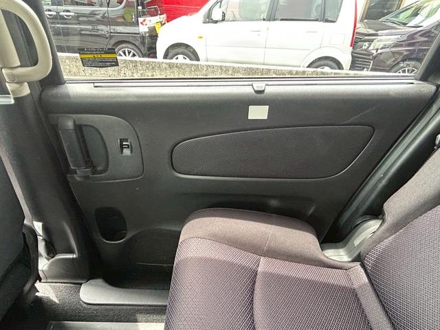 セレナ ハイウェイスター　電格Ｍ　ＡＵＸ　ＵＳＢ　禁煙　運転席エアバッグ　Ａライト　横滑り防止システム　両側スライドドア　ナビ　パワーウインドウ　ＥＴＣ　オートエアコン　パワステ　ＡＢＳ　キーレス　インテリジェントキ　ＷＳＲＳ（45枚目）