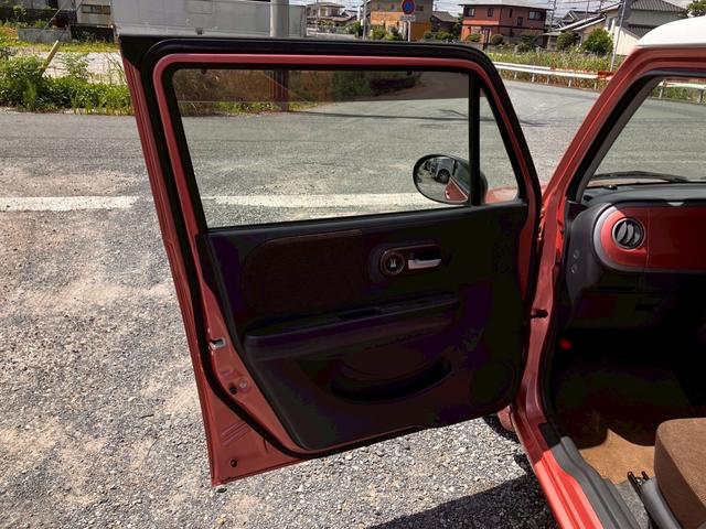 アルトラパン Ｘ　ナビテレビ　地デジフルセグＴＶ　運転席助手席エアバック　エアバック　ＡＣ　パワーウィンド　パワステ　横滑り防止　ＡＢＳ　ＥＴＣ　ポータブルナビ　ＳＤナビゲーション（37枚目）