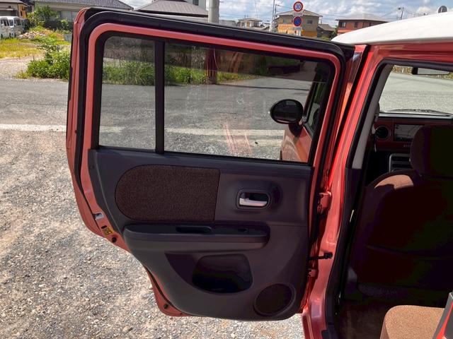 アルトラパン Ｘ　ナビテレビ　地デジフルセグＴＶ　運転席助手席エアバック　エアバック　ＡＣ　パワーウィンド　パワステ　横滑り防止　ＡＢＳ　ＥＴＣ　ポータブルナビ　ＳＤナビゲーション（38枚目）