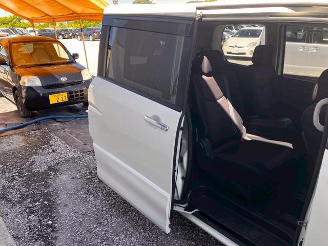 セレナ ハイウェイスター　Ｓ－ハイブリッド　スマートエントリー　地デジテレビ　電格ミラー　禁煙車両　ＳＤ　Ｂカメラ　ＡＢＳ　ナビＴＶ　キーレス　パワーウィンドウ　助手席エアバック　パワーステアリング　運転席エアバック　ＡＵＴＯエアコン　ＶＳＡ（47枚目）