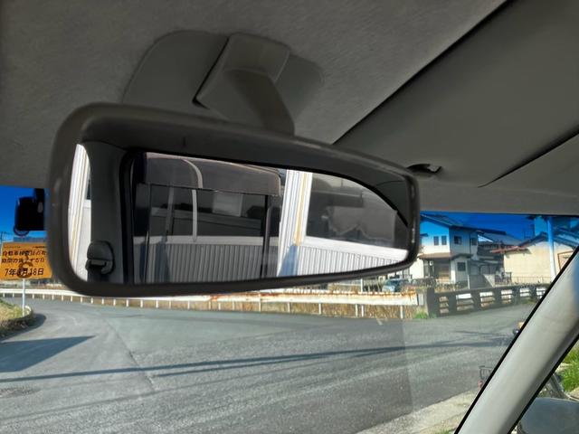 タント カスタムＲＳ　横滑り防止　運転席助手席エアバッグ　ＴＶナビ　インテリジェントキー　ＡＵＴＯエアコン　リモコンキー　ＨＤＤナビ　ＰＳ　パワーウインド　運転席エアバック　ＡＢＳ　電動格納式ミラー　１セグＴＶ（30枚目）