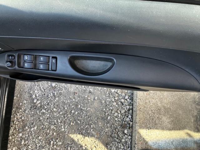 タント カスタムＲＳ　横滑り防止　運転席助手席エアバッグ　ＴＶナビ　インテリジェントキー　ＡＵＴＯエアコン　リモコンキー　ＨＤＤナビ　ＰＳ　パワーウインド　運転席エアバック　ＡＢＳ　電動格納式ミラー　１セグＴＶ（34枚目）